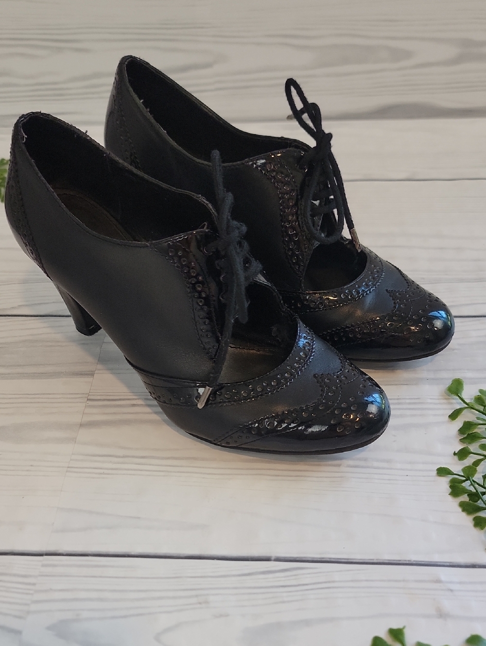 Connie Speakeasy Black Lace-Up Heeled Oxfords - Women's Dress Pumps Size 6.5